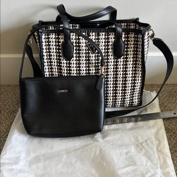 Guess Black and White Satchel with Bold Geometric Design - Picture 1 of 5
